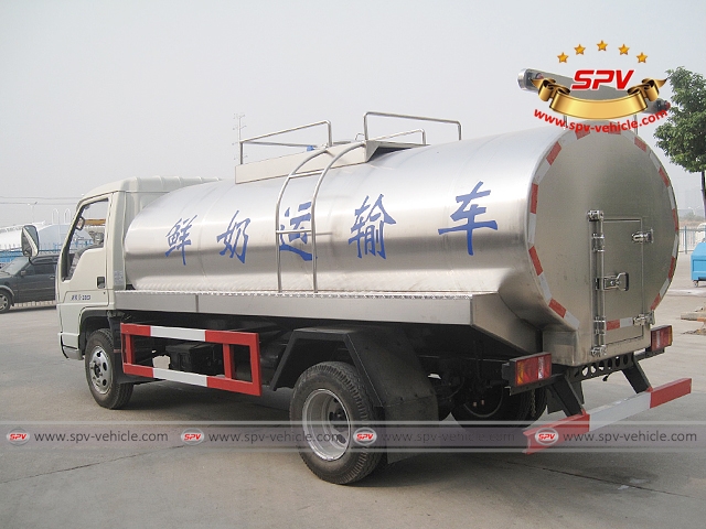 Left back side view of 4,000 Litres Milk Tank Truck-Forland